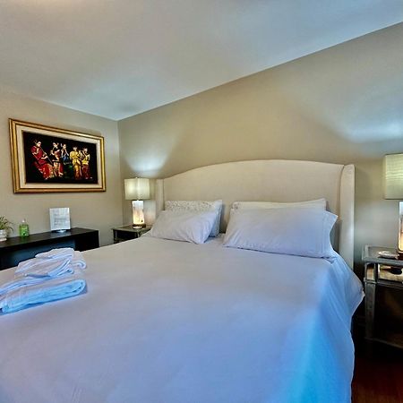 North Nanaimo Gem - Garden-View Room With Private Ensuite Exteriér fotografie
